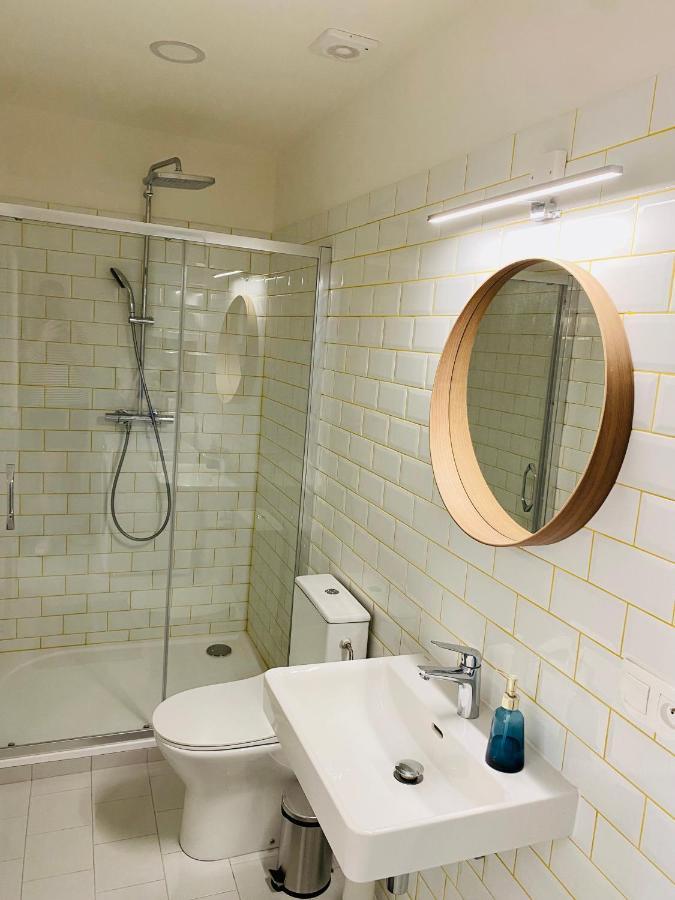 Green Balcony & King Size Bed Prague Ngoại thất bức ảnh